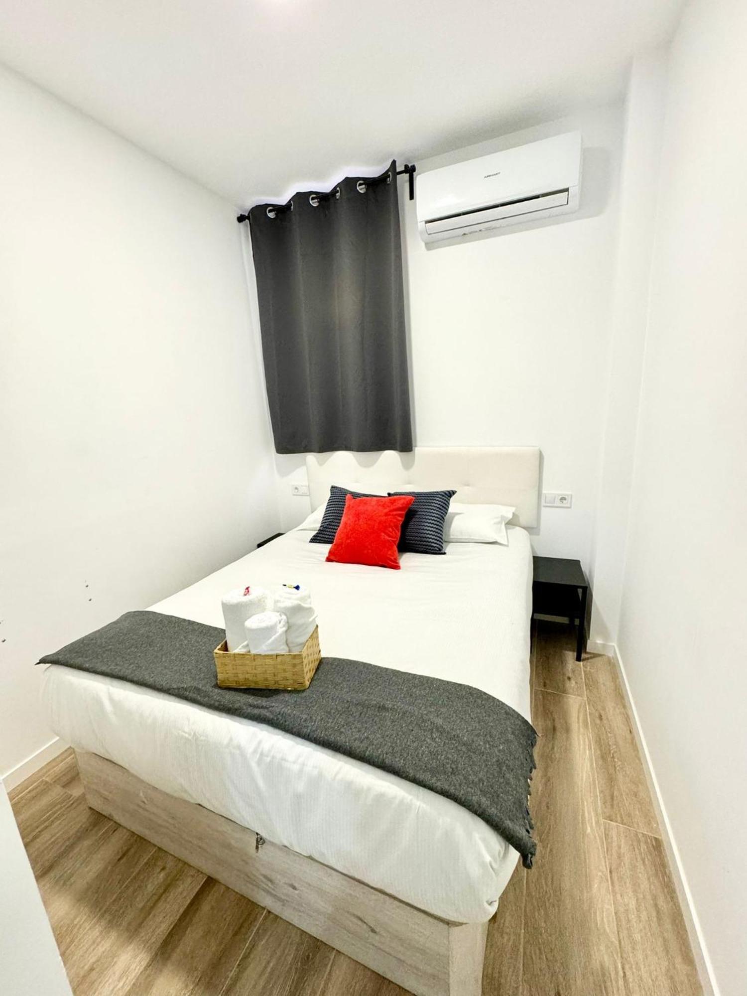 Apartamentos Madrid Connection - Universidad By Oshun Apartments Buitenkant foto