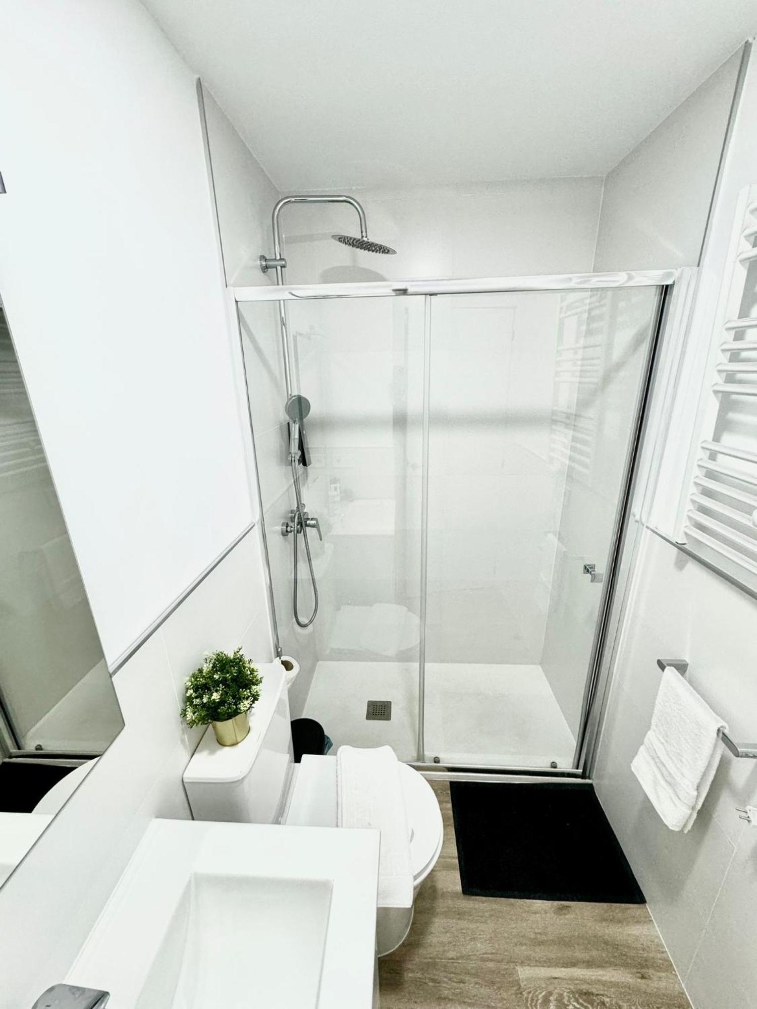 Apartamentos Madrid Connection - Universidad By Oshun Apartments Buitenkant foto