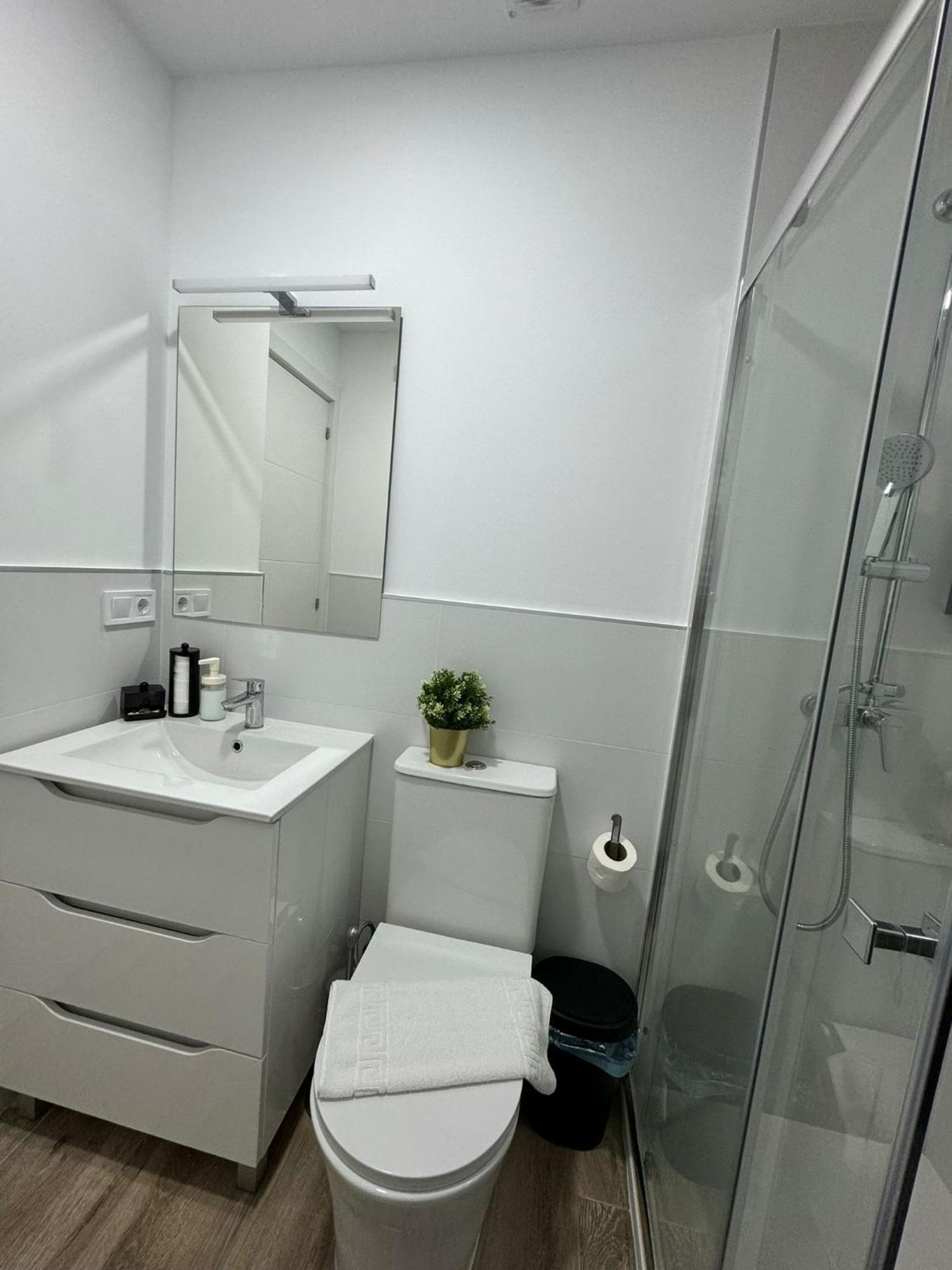 Apartamentos Madrid Connection - Universidad By Oshun Apartments Buitenkant foto