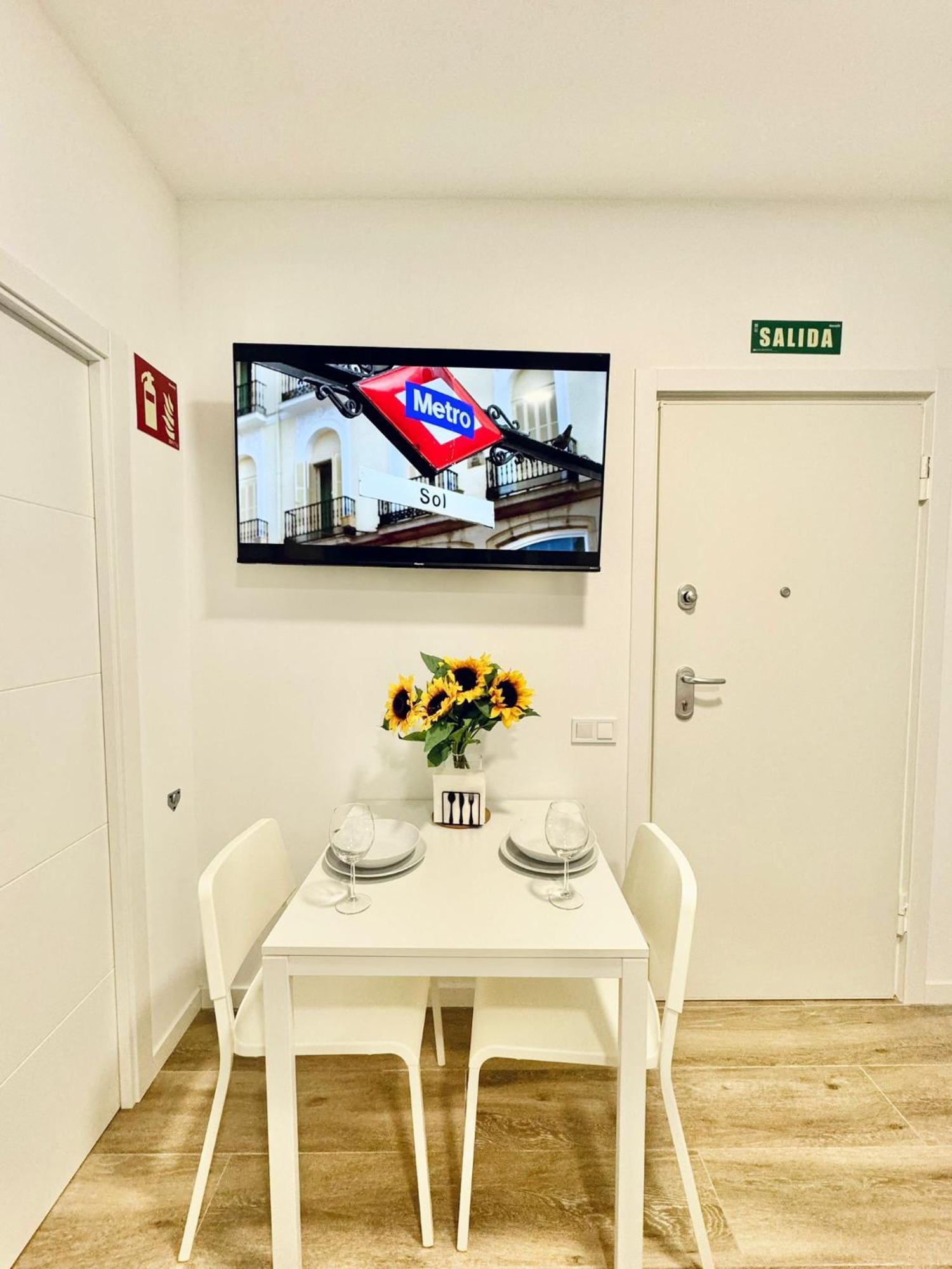 Apartamentos Madrid Connection - Universidad By Oshun Apartments Buitenkant foto